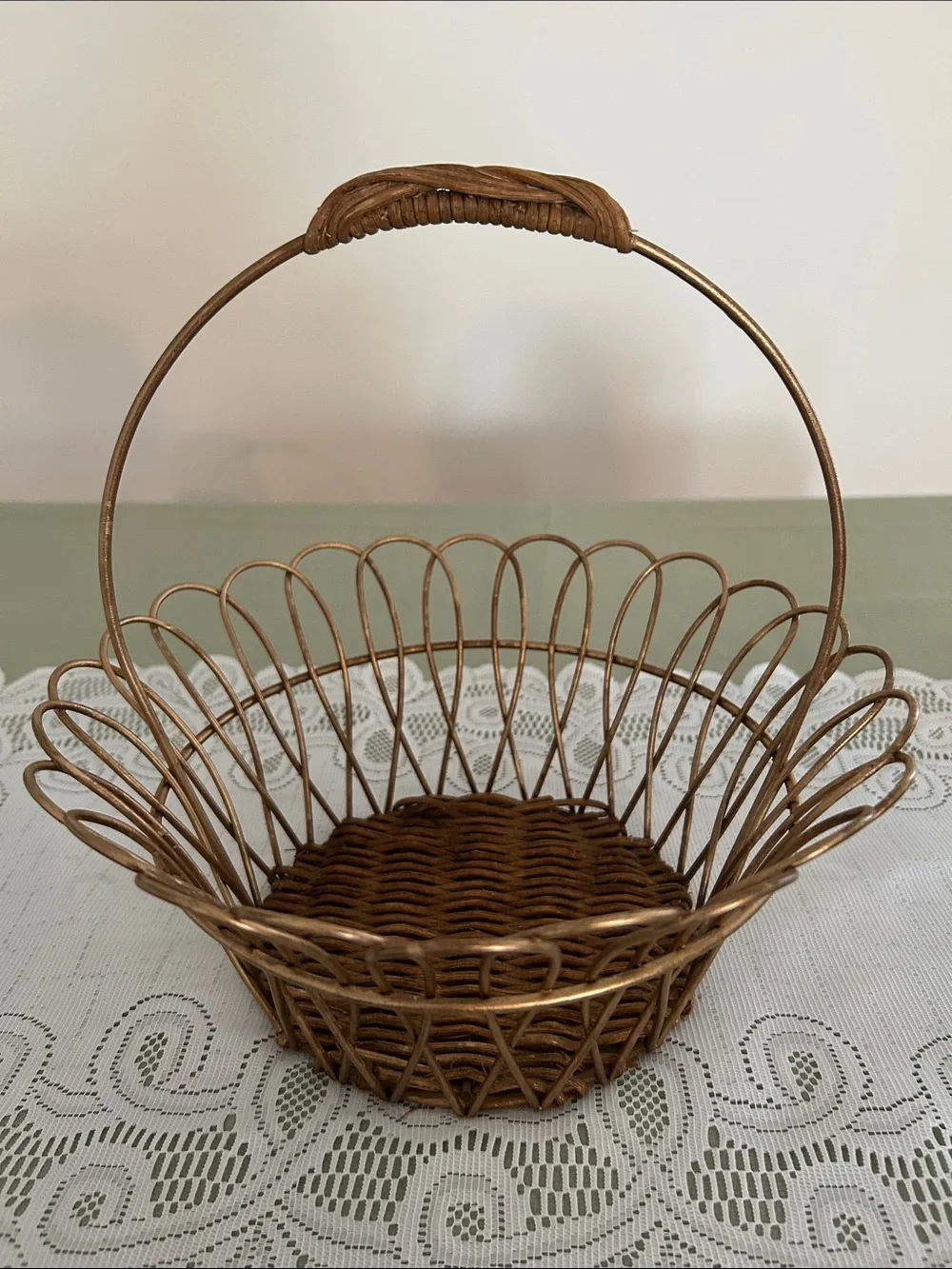 Vtg Brass and Wicker Basket. H 10 in Diameter 10 in. Beautiful